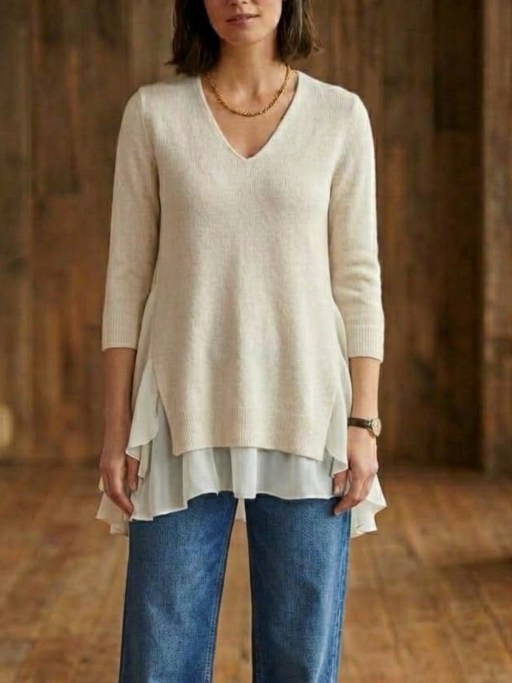 BCBGMaxAzria Cream V Neck Tunic Sweater with Ruffle Hem in Womens Size Small